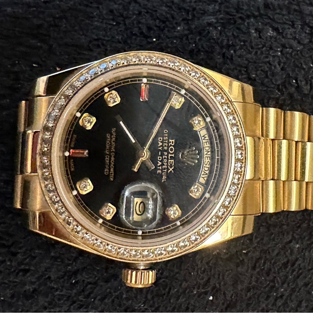 Men’s Gold Watch